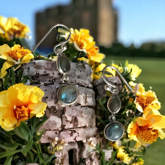 925 Labradorite Earrings. - Picture 8 of 16